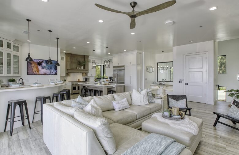 Cobbo's Beach House | With hot tubs, views, and just steps to the beach! - Avila Beach, California