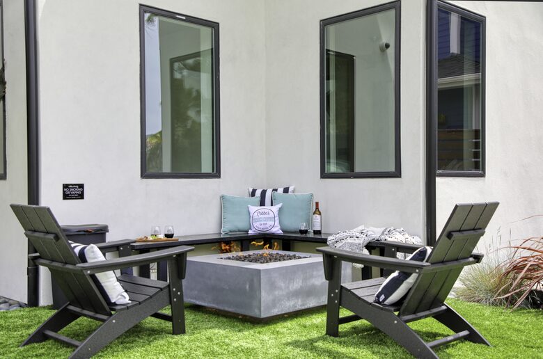 Cobbo's Beach House | With hot tubs, views, and just steps to the beach! - Avila Beach, California