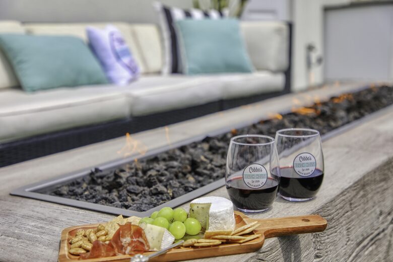 Cobbo's Beach House | With hot tubs, views, and just steps to the beach! - Avila Beach, California