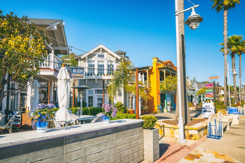 Cobbo's Beach House | With hot tubs, views, and just steps to the beach! - Avila Beach, California