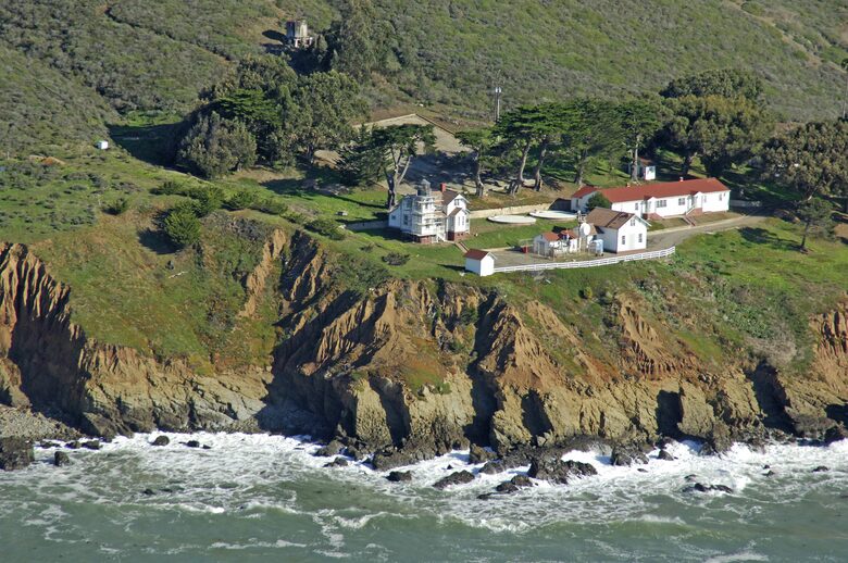 Cobbo's Beach House | With hot tubs, views, and just steps to the beach! - Avila Beach, California