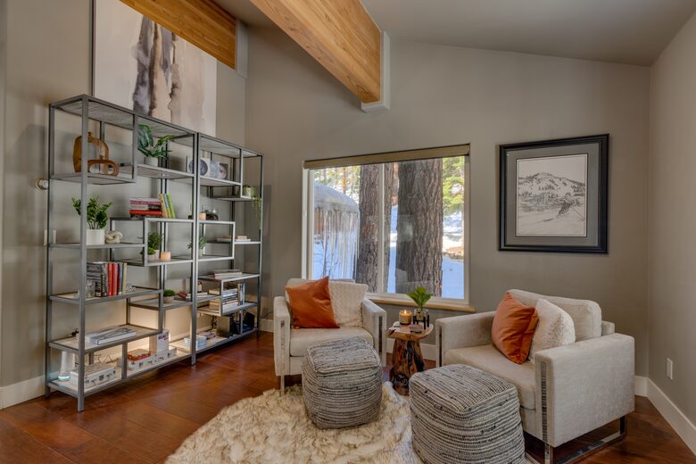 Luxury Modern Home Minutes from the Lake and Ski Slopes - Incline Village, Lake Tahoe. - Incline Village, Nevada