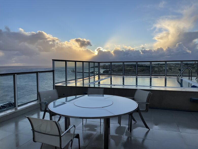 Luxury Seafront Penthouse with Private Pool & Breathtaking Panoramic Sea Views - Sliema, Malta