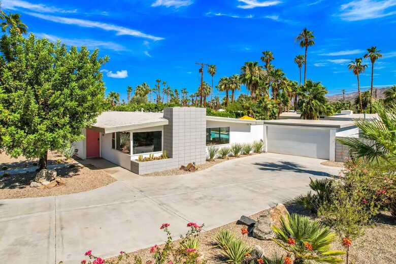 Mid Century Dream - Palm Springs, California
