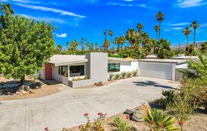 Mid Century Dream - Palm Springs, California