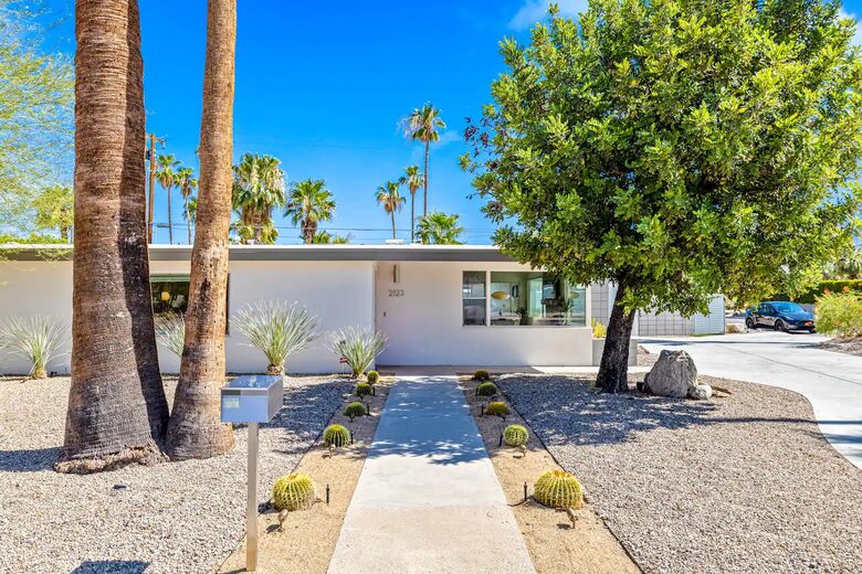 Mid Century Dream - Palm Springs, California