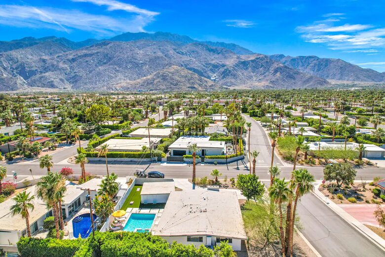 Mid Century Dream - Palm Springs, California