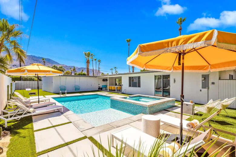 Mid Century Dream - Palm Springs, California