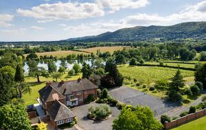 The Lake House - Malvern, United Kingdom