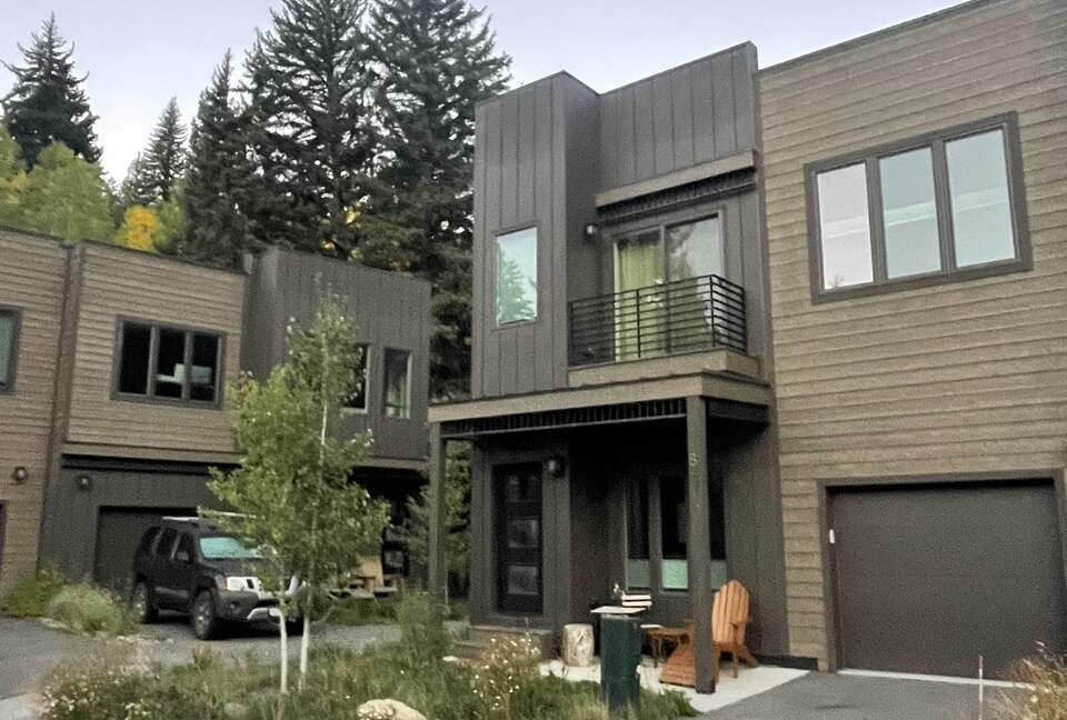 Beautiful Minturn Modern Townhome Near Vail/Beaver Creek - Minturn, Colorado