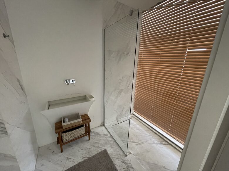 Luxury Seafront Penthouse with Private Pool & Breathtaking Panoramic Sea Views - Sliema, Malta