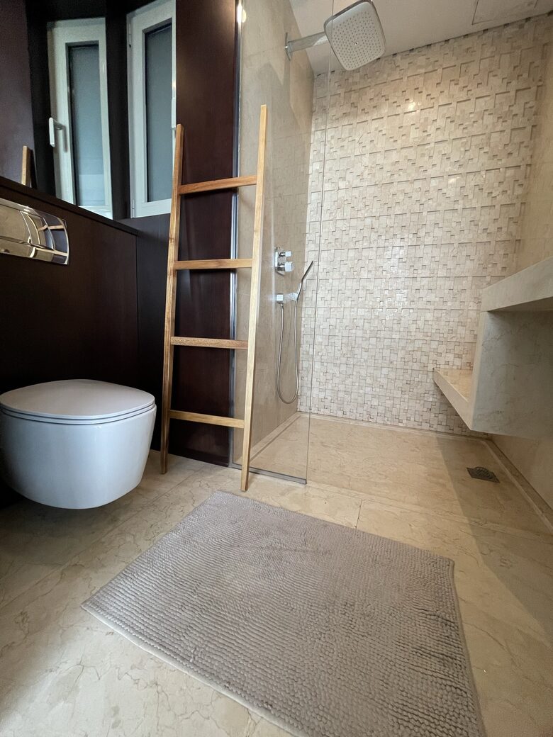 Luxury Seafront Penthouse with Private Pool & Breathtaking Panoramic Sea Views - Sliema, Malta