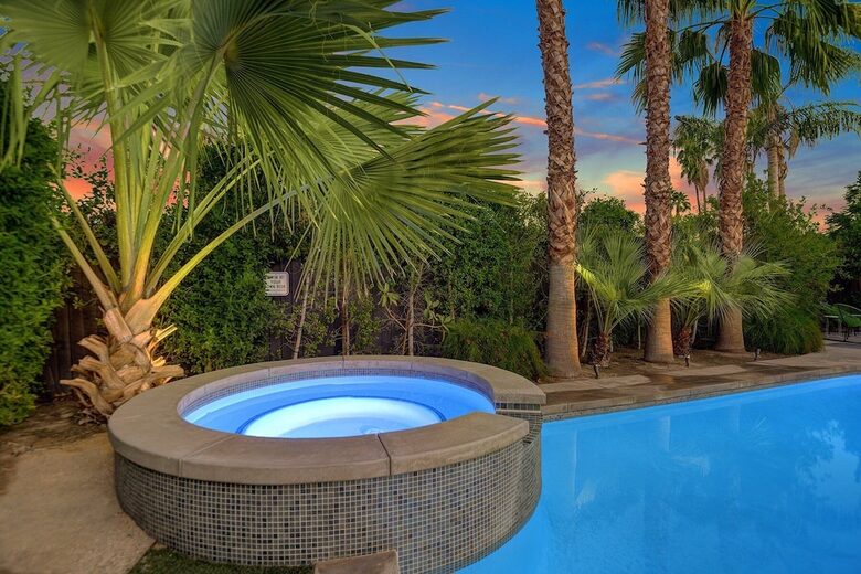 Palm Springs Mid-Century with Pool, Spa, Putting Green - Palm Springs, California