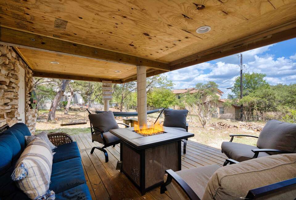 Lake View Retreat with BOAT Rental Available - Canyon Lake, Texas