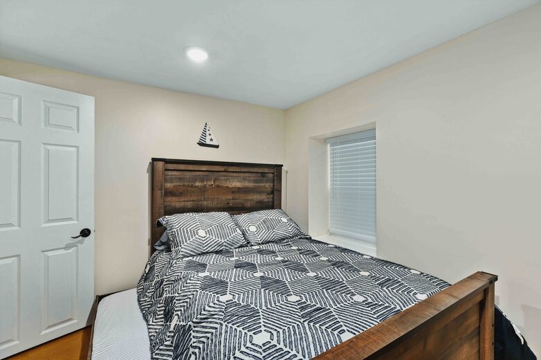 Lake View Retreat with BOAT Rental Available - Canyon Lake, Texas
