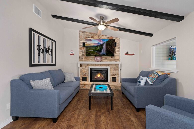 Lake View Hm | with BOAT Rentals & Handicap friendly - Canyon Lake, Texas