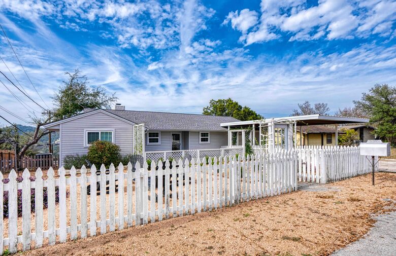 Lake View Hm | with BOAT Rentals & Handicap friendly - Canyon Lake, Texas