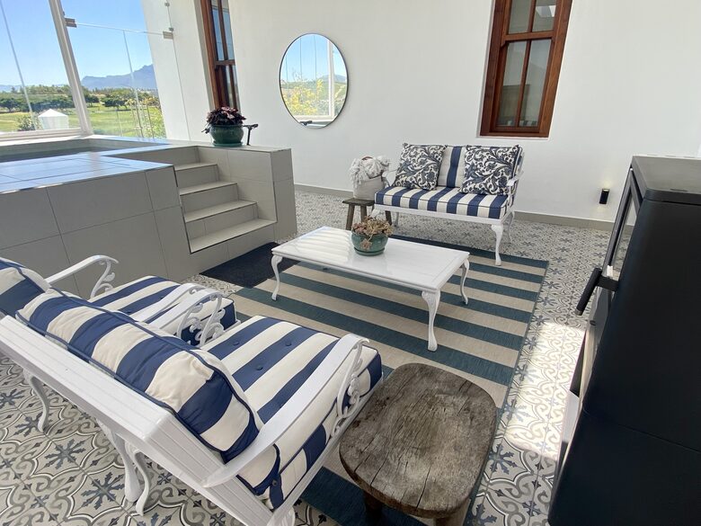 Upstairs Veranda with swimming pool