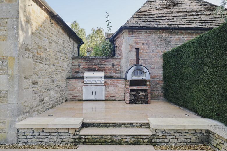 Langley House (R) - Langley Burrell, United Kingdom