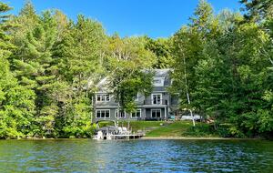 Stunning newly built Lake House with gym, 6 kayaks, screened porch - New London, New Hampshire