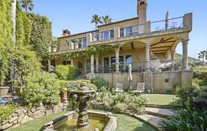View of Villa, grand fountain and lounges