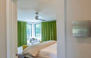 Green Acres of Hidden Hills | Modern Luxury in Wine Country - McMinnville, Oregon