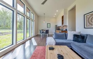 Green Acres of Hidden Hills | Modern Luxury in Wine Country - McMinnville, Oregon