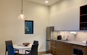 Green Acres of Hidden Hills | Modern Luxury in Wine Country - McMinnville, Oregon