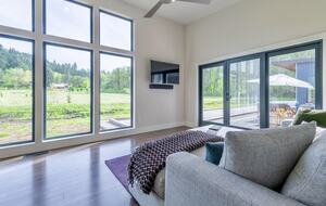 Green Acres of Hidden Hills | Modern Luxury in Wine Country - McMinnville, Oregon