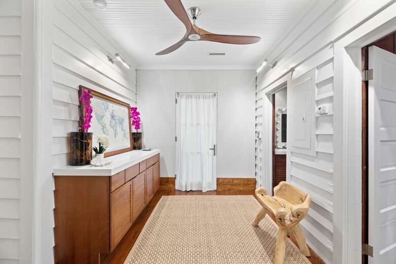 Oceanview Island Beach Cottage - Sullivan’s Island, South Carolina