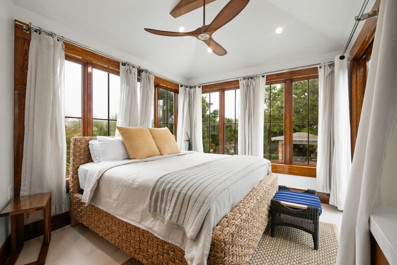 Oceanview Island Beach Cottage - Sullivan’s Island, South Carolina