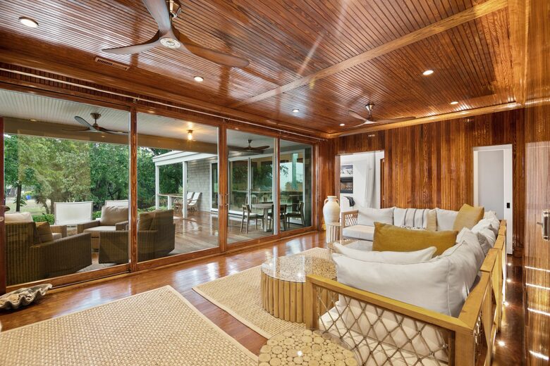 Oceanview Island Beach Cottage - Sullivan’s Island, South Carolina