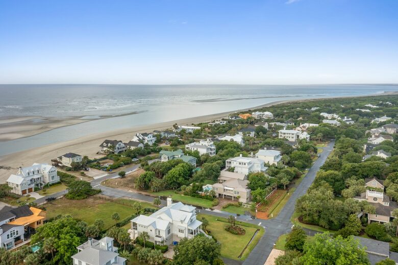 Oceanview Island Beach Cottage - Sullivan’s Island, South Carolina