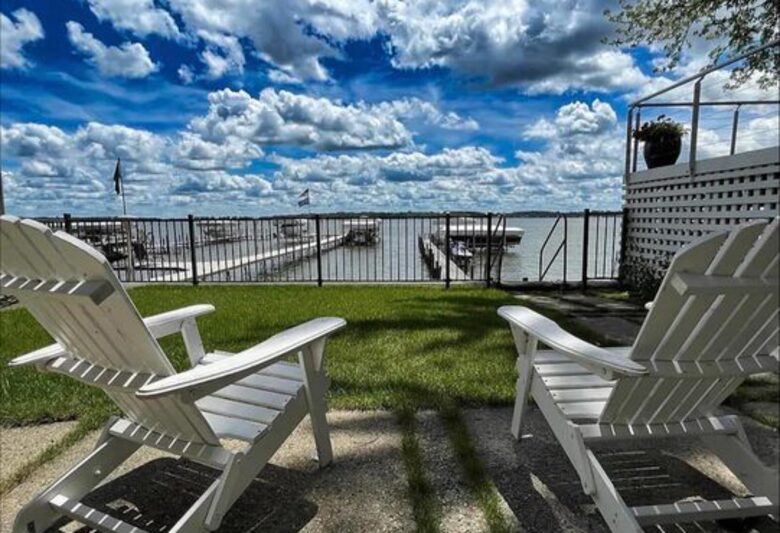 Hidden JEM Lakefront Home - Clear Lake, Iowa