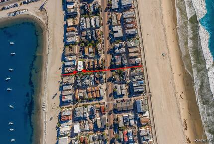 Mission Beach Townhome with Bay Views - San Diego, California