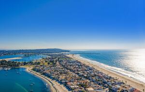 Mission Beach Townhome with Bay Views - San Diego, California