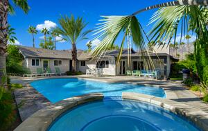 Palm Springs Mid-Century with Pool, Spa, Putting Green - Palm Springs, California
