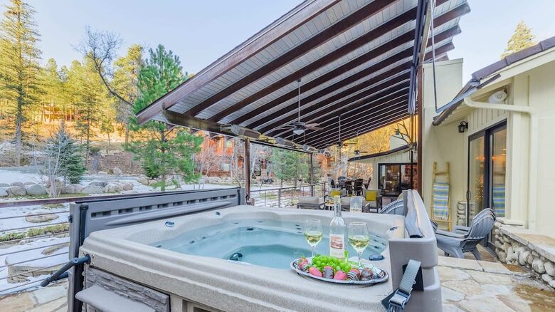 The River House Luxury with Hot Tub - Ruidoso, New Mexico