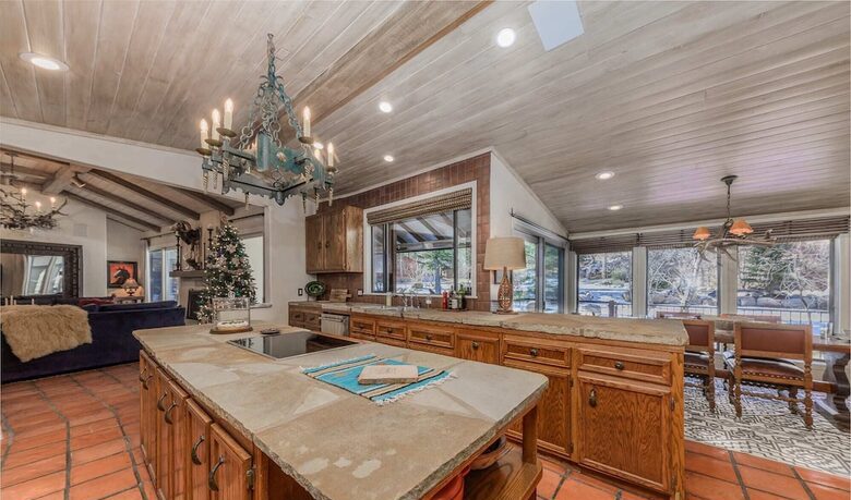 The River House Luxury with Hot Tub - Ruidoso, New Mexico