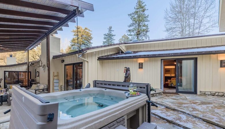 The River House Luxury with Hot Tub - Ruidoso, New Mexico