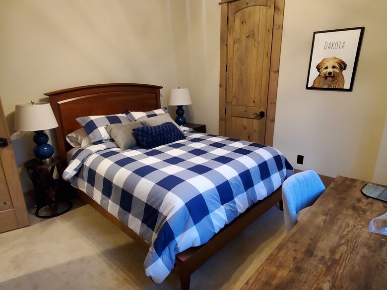 Bedroom #3 (Queen)