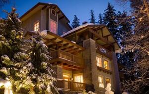 Horstman House 2-Bedroom Ski Condo - Whistler, Canada