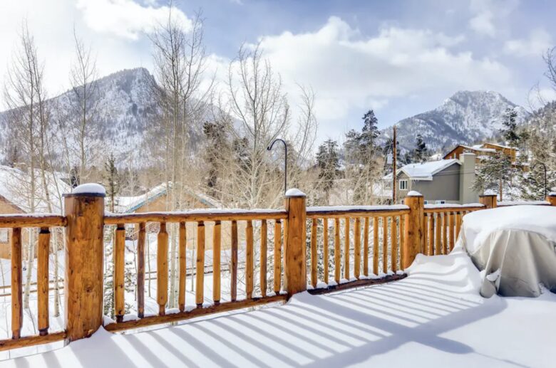 Gorgeous Frisco Log Cabin with Mountain Views & Private Hot Tub - Frisco, Colorado