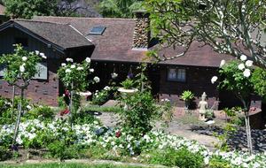 The Cobbles an historic heritage-listed property - Kurraba Pt, Australia