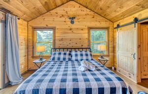 Luxury Mountain and Lake View Cabin - Blue Ridge, Georgia