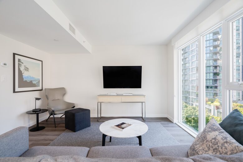 Quintess Collection - The Richards - Vancouver, Canada