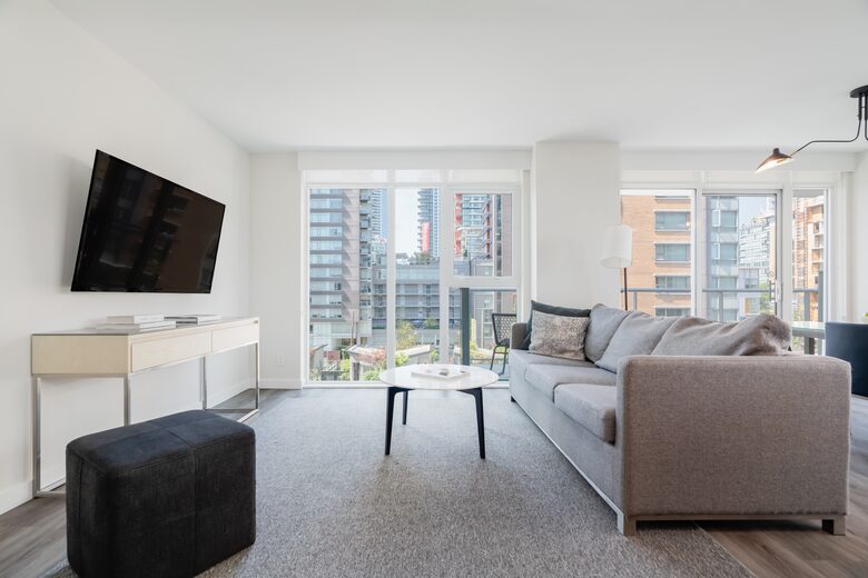 Quintess Collection - The Richards - Vancouver, Canada