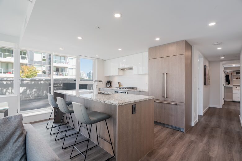 Quintess Collection - The Richards - Vancouver, Canada