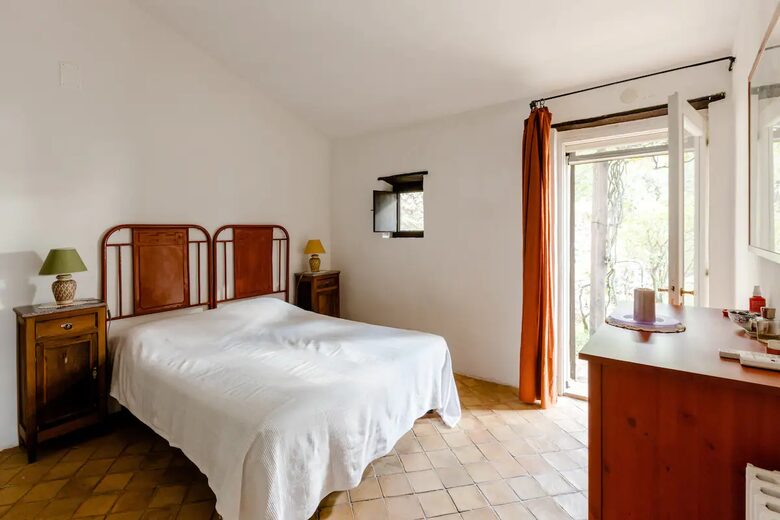 Double Bedroom