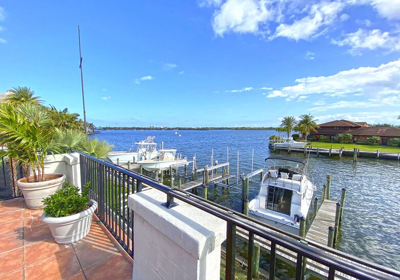 Penthouse *4* on the Water - Vero Beach, Florida